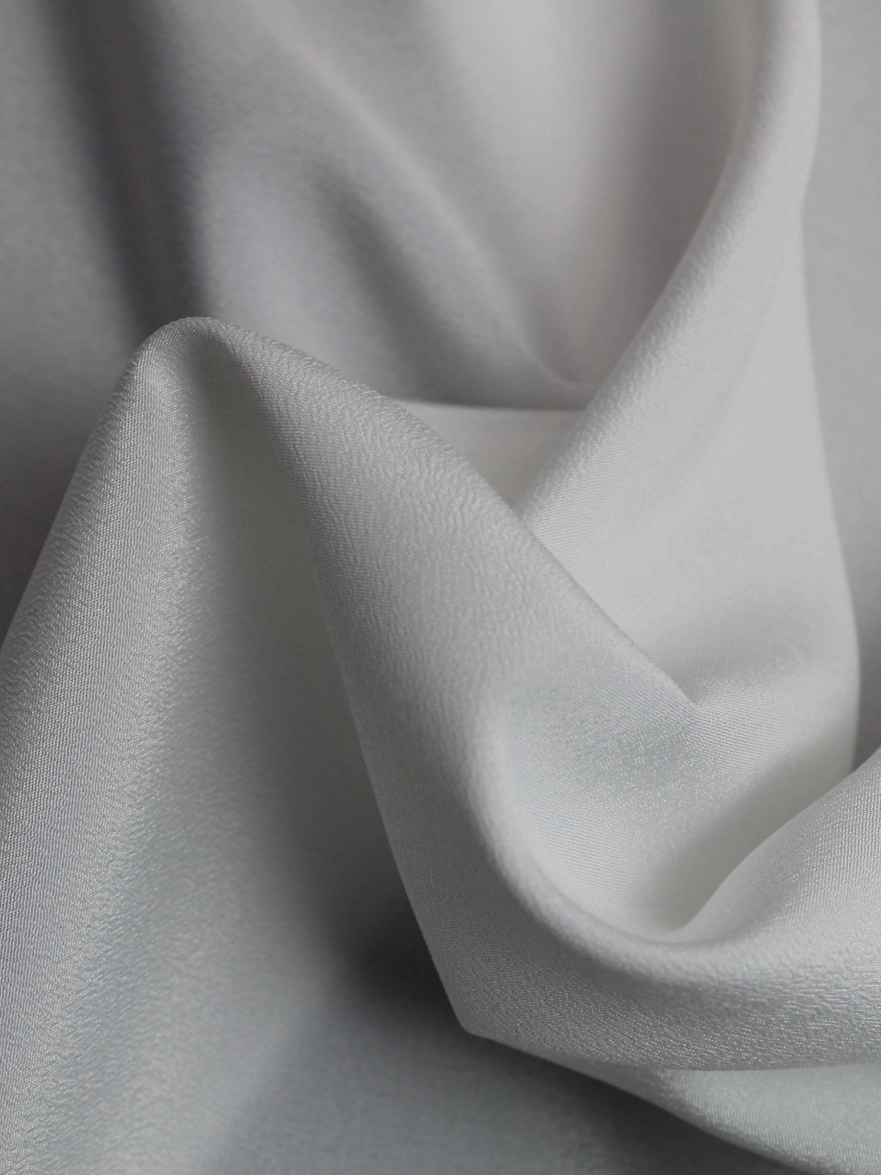 Pale Ivory Crepe De Chine - P742