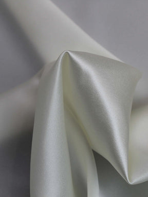 Satin de soie lycra ivoire pâle - P747