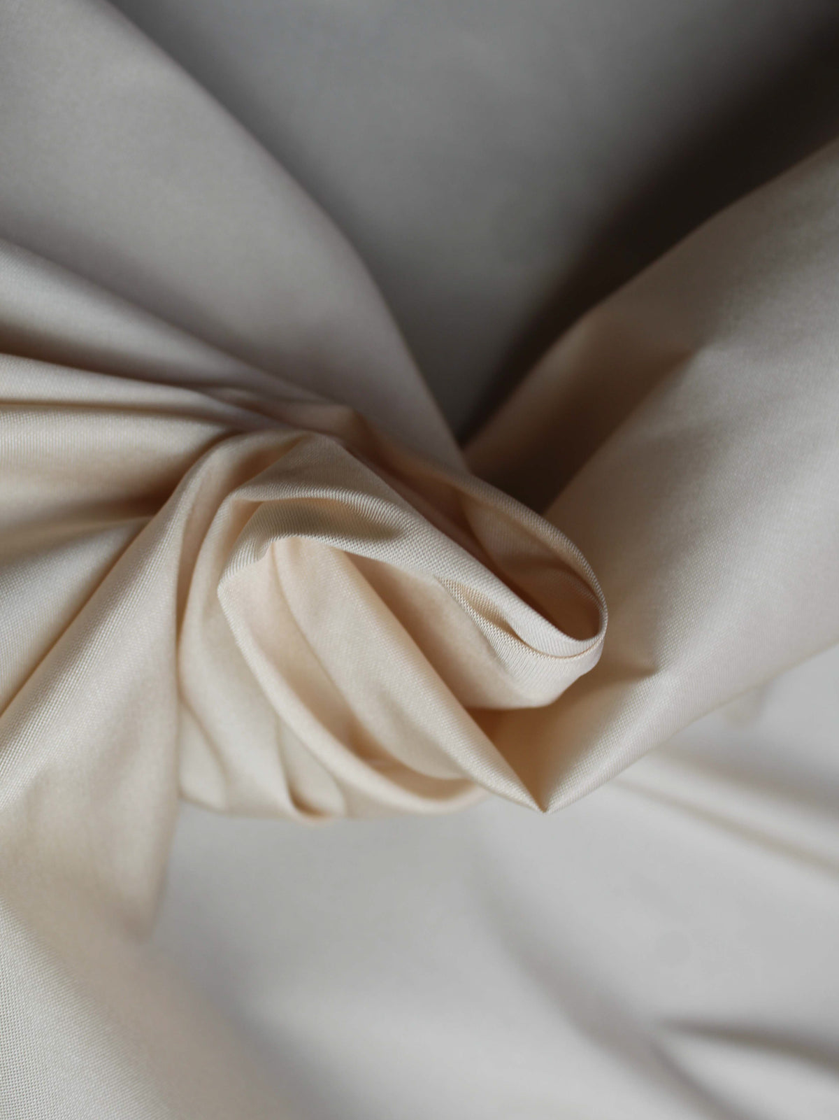 Taffetas de polyester champagne - P75