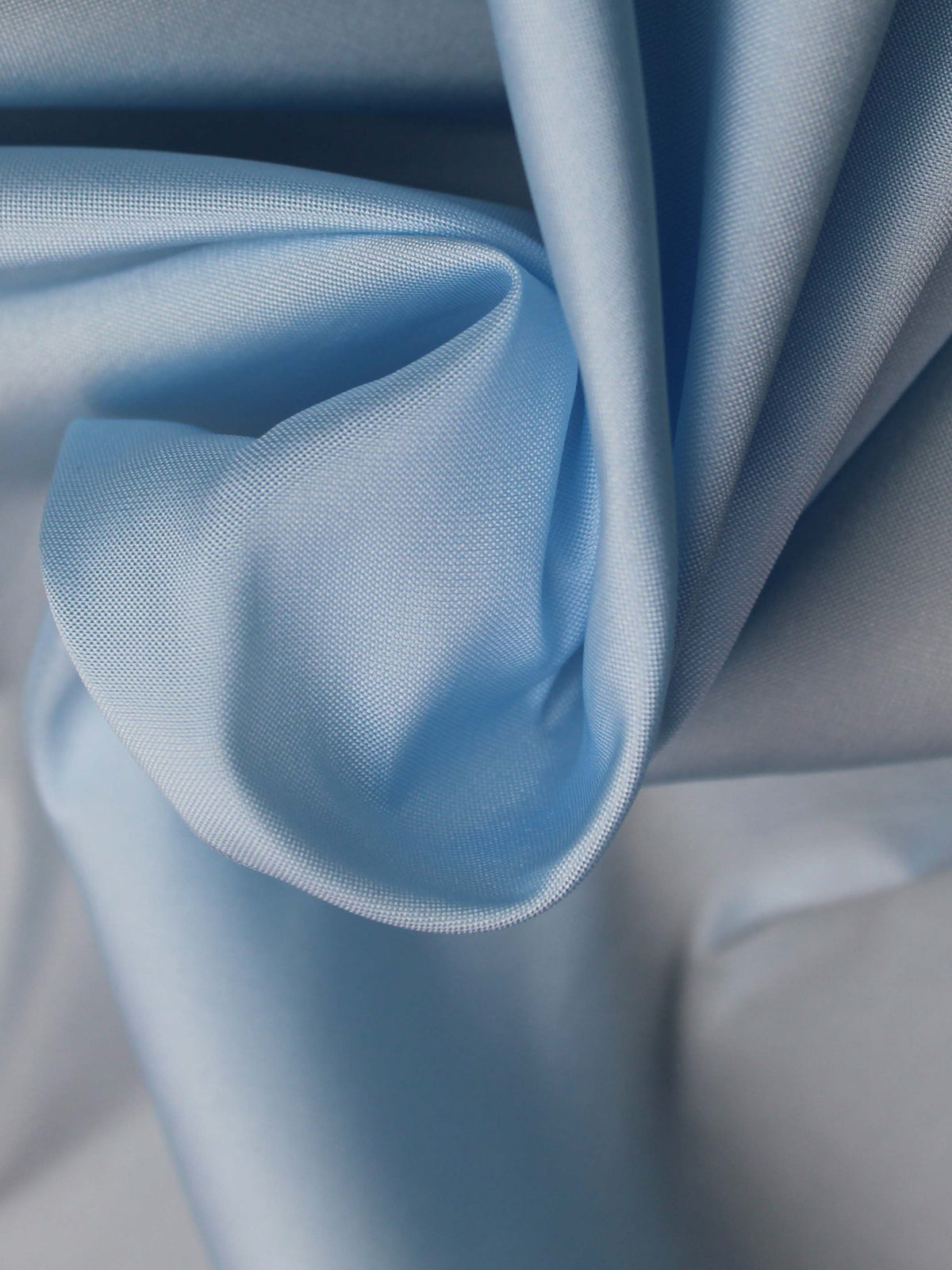 Taffetas de polyester bleu glacier - P75