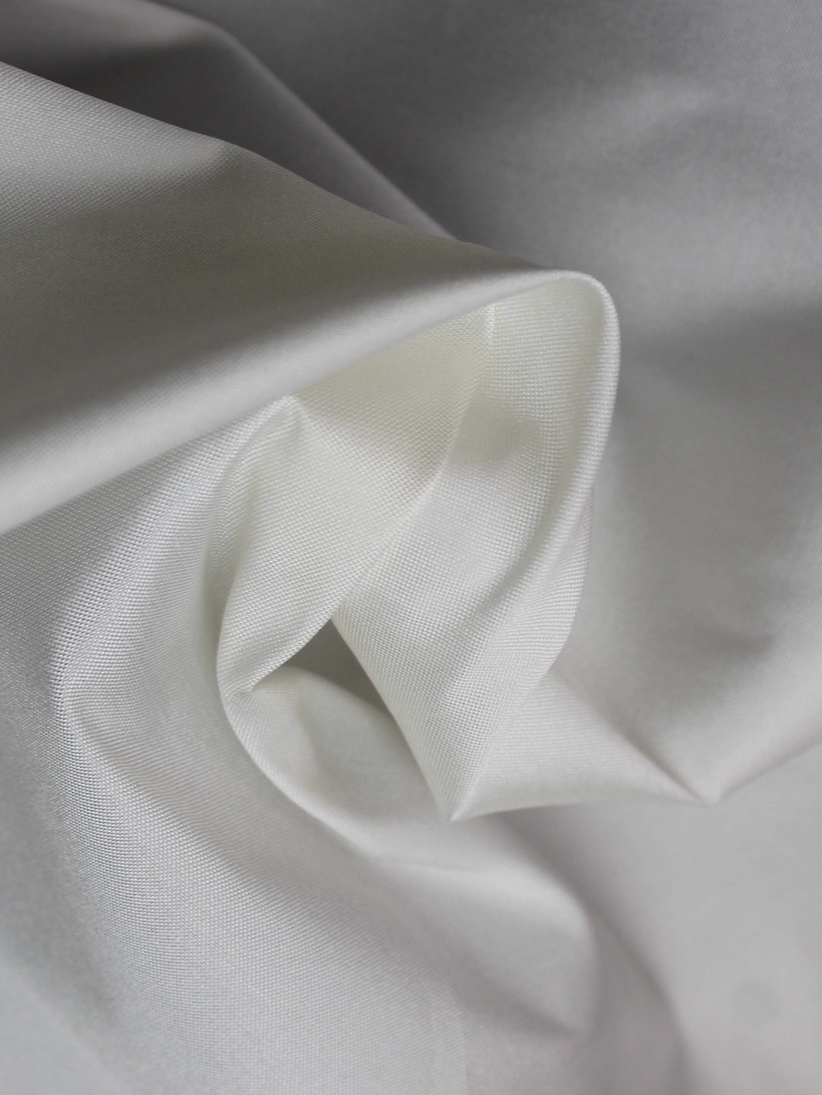 Taffetas polyester ivoire pâle - P75