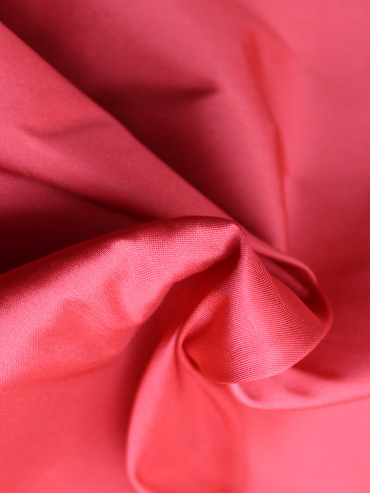 Taffetas de polyester rouge - P75