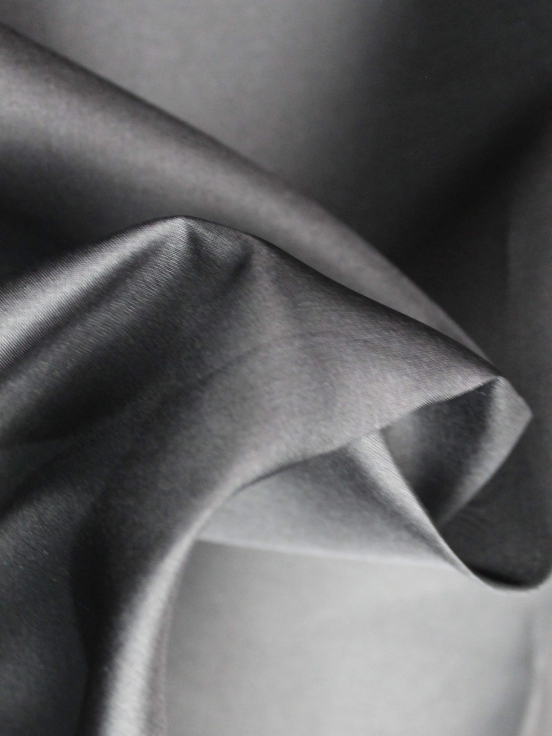 Organza de soie noire - P769