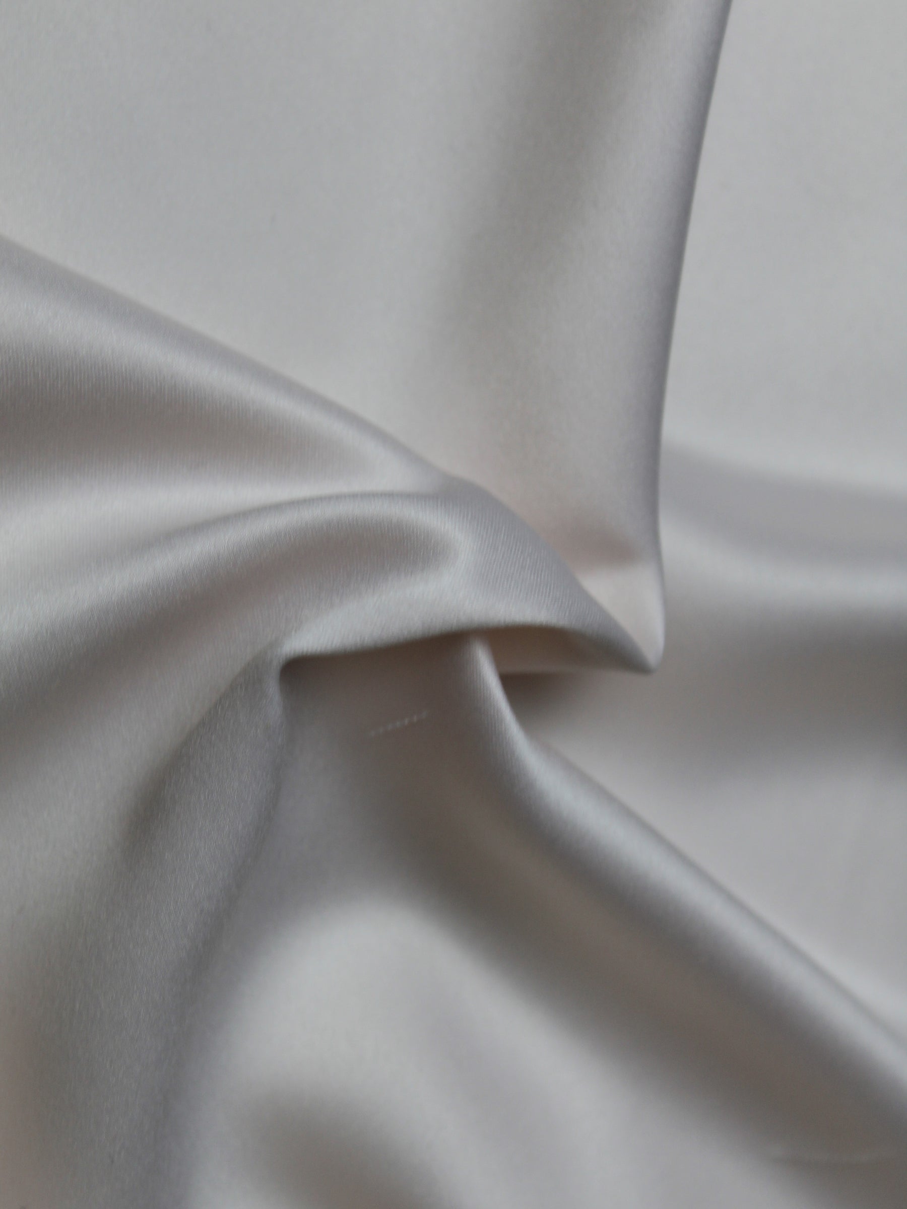 Satin doux en polyester rose coquillage - Trust (P77)