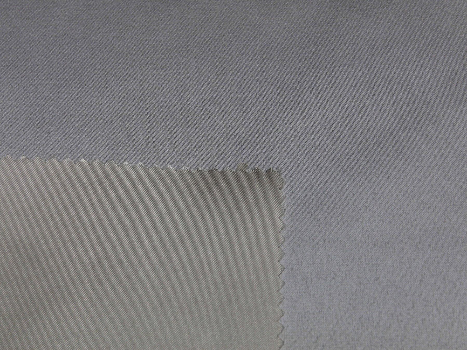 Satin ivoire bicolore - P84