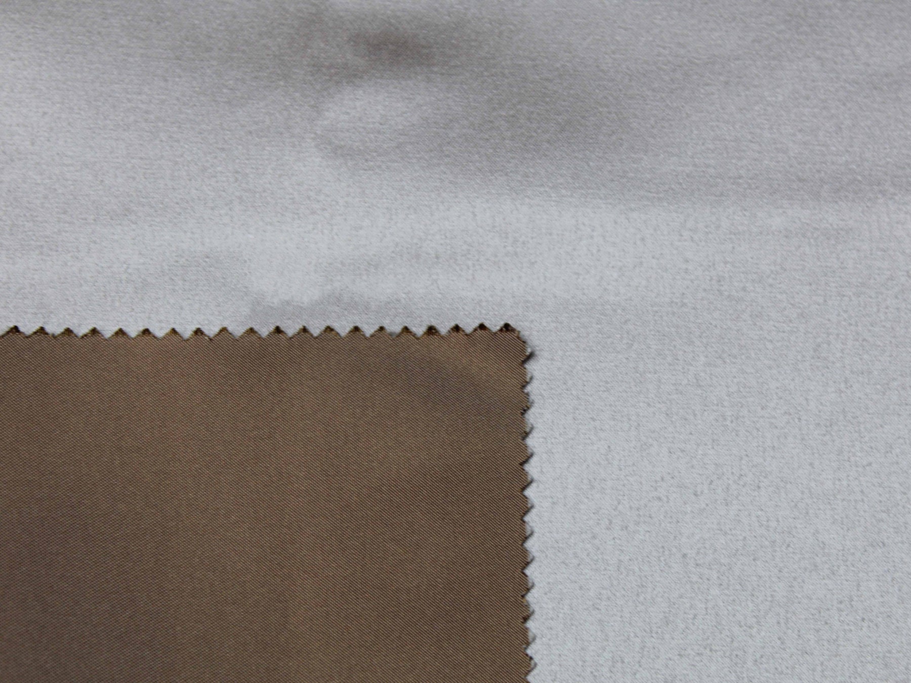 Satin vison bicolore - P84