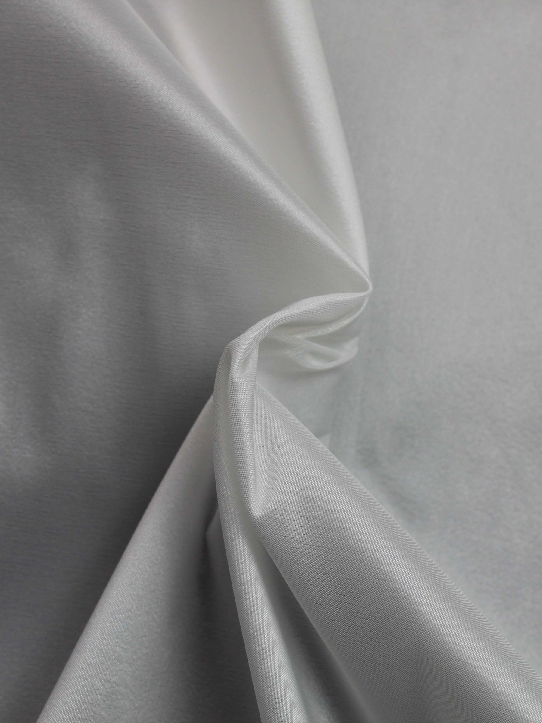 Taffetas de polyester ivoire pâle - P85