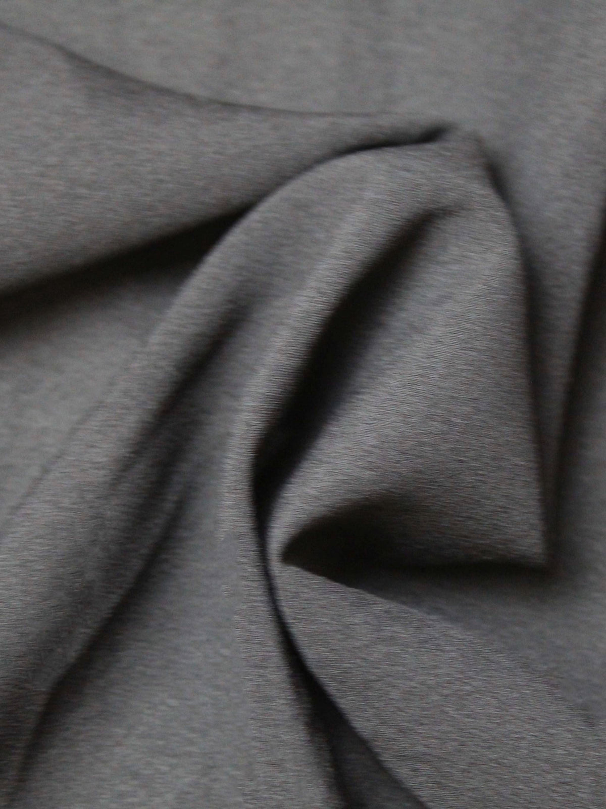 Polyester Georgette noir (69) - P93