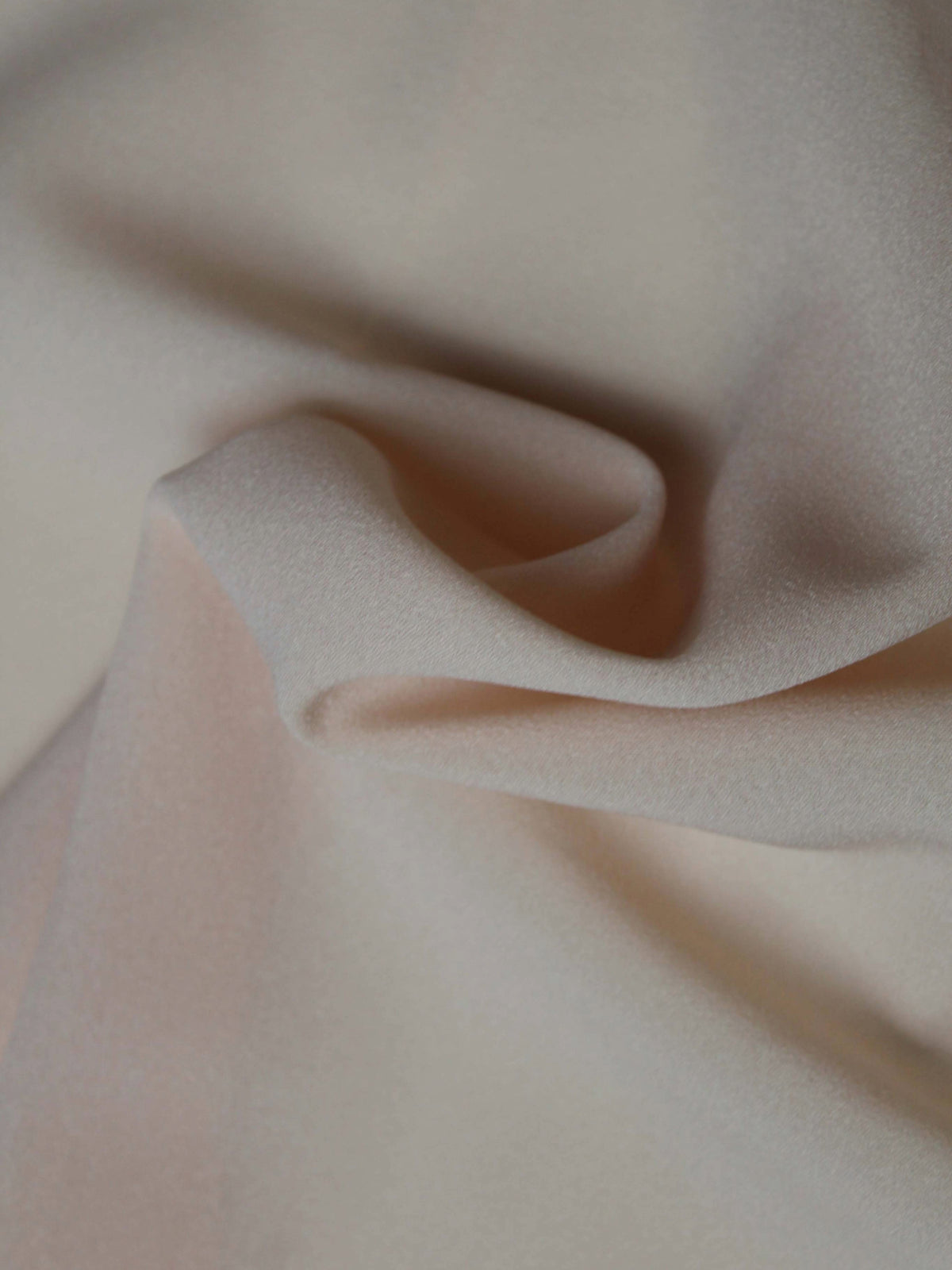 Rose Foncé (12) Georgette Polyester - P93