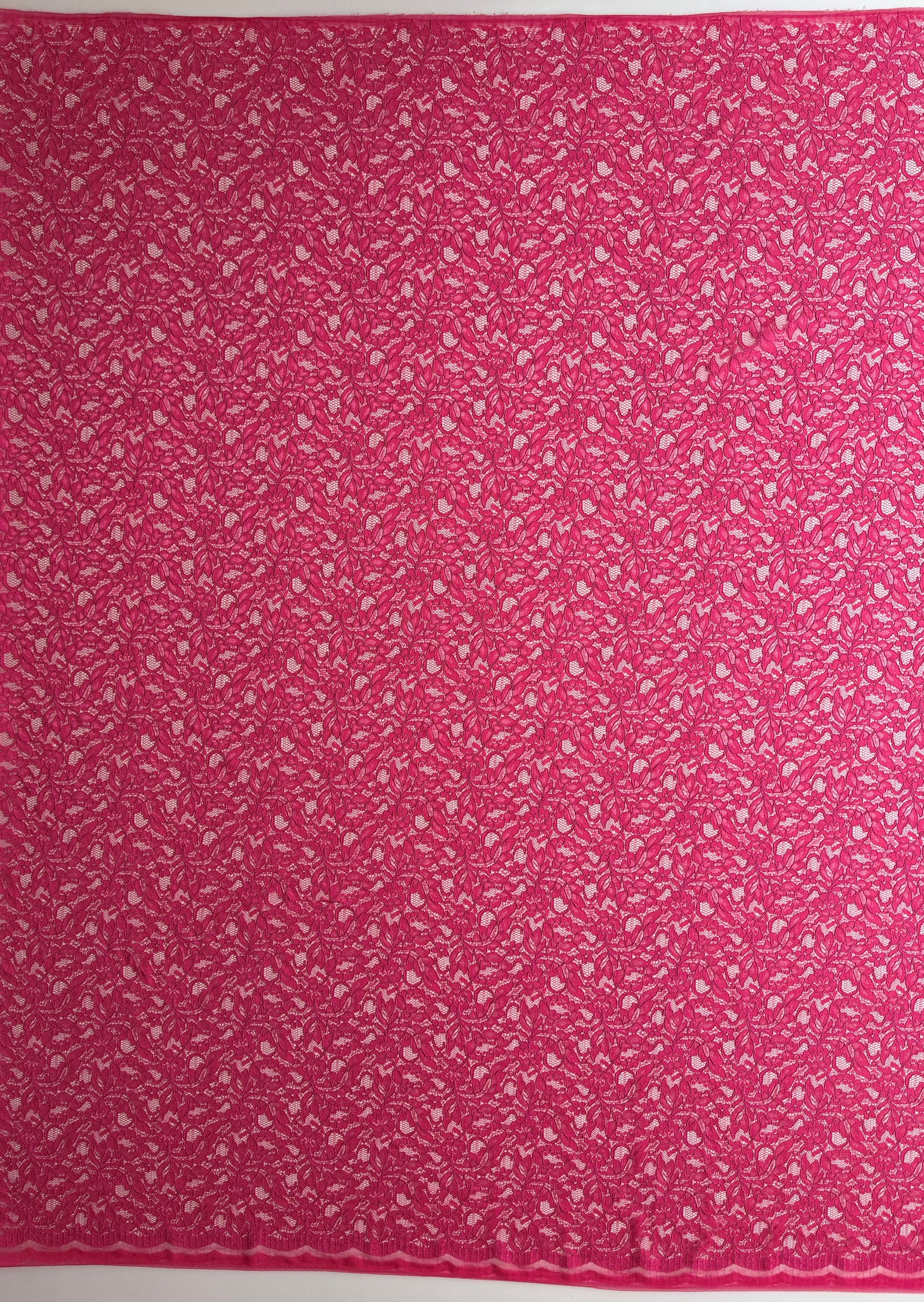 Dentelle rose fuchsia - P947