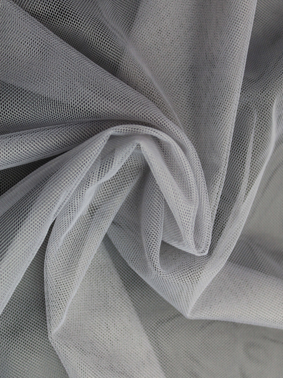 Tulle gris noir (870) - P9