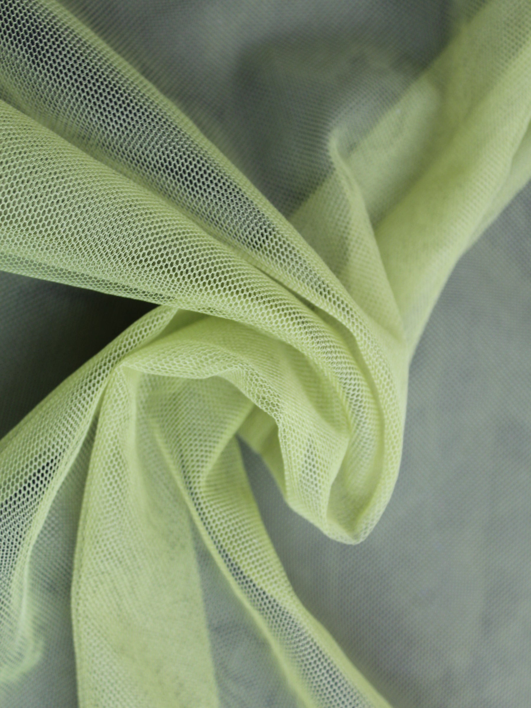 Moss Green (660) Tulle - P9