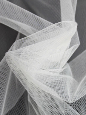 Tulle ivoire clair (110) - P9
