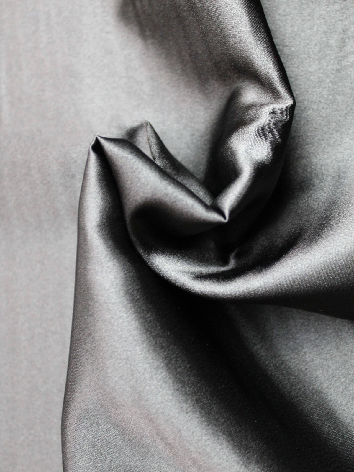 Satin polyester noir - PB1005
