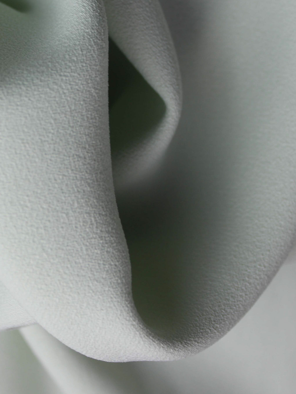 L Aqua Polyester Stretch Crepe - PB4001