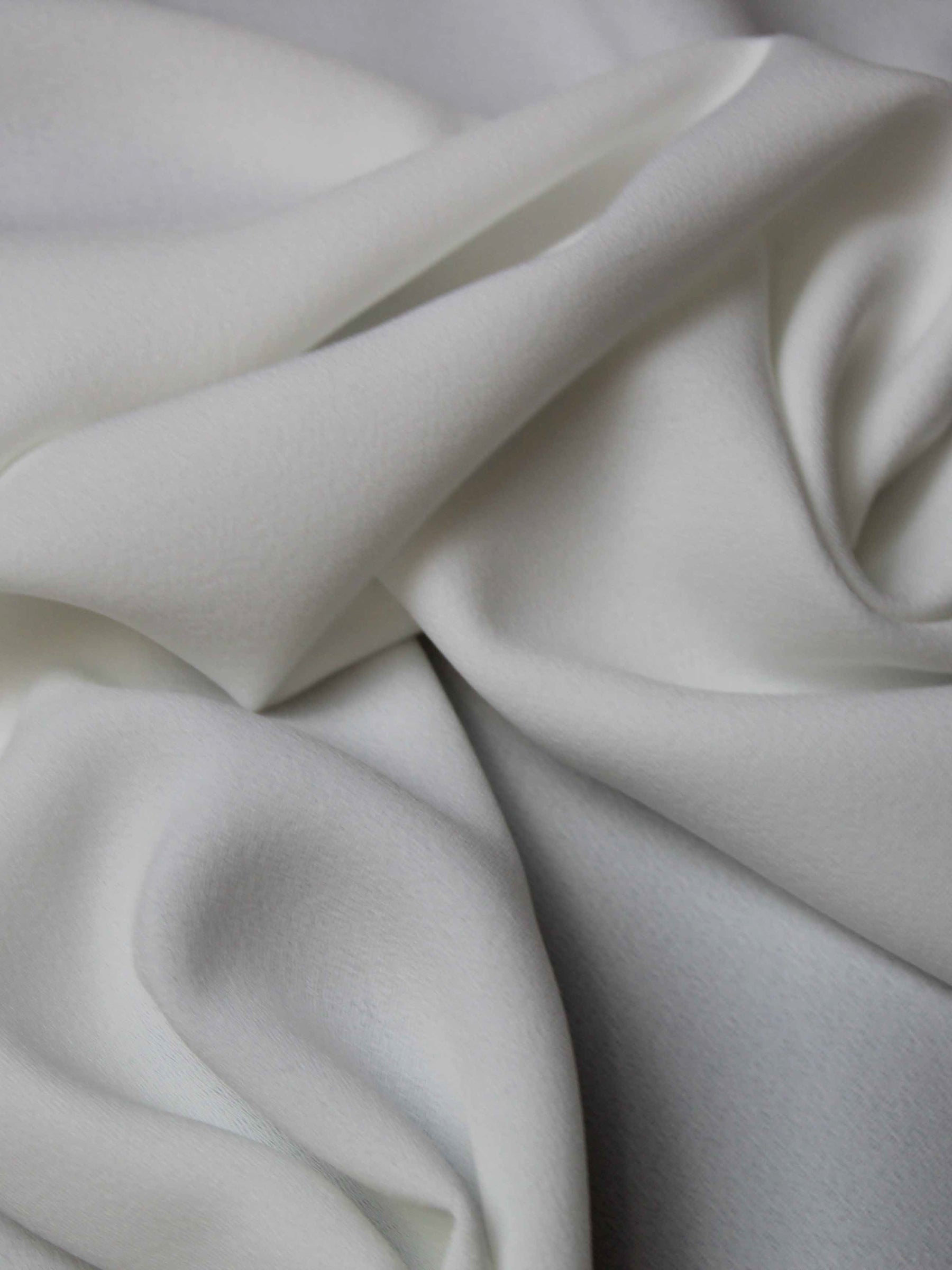 Crêpe extensible en polyester ivoire S - PB4001