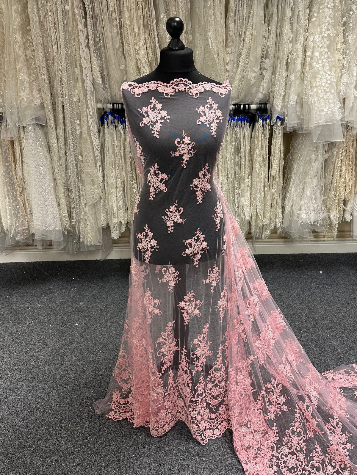 Dentelle rose poudré - Alexandra.