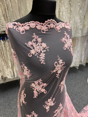 Dentelle rose poudré - Alexandra.