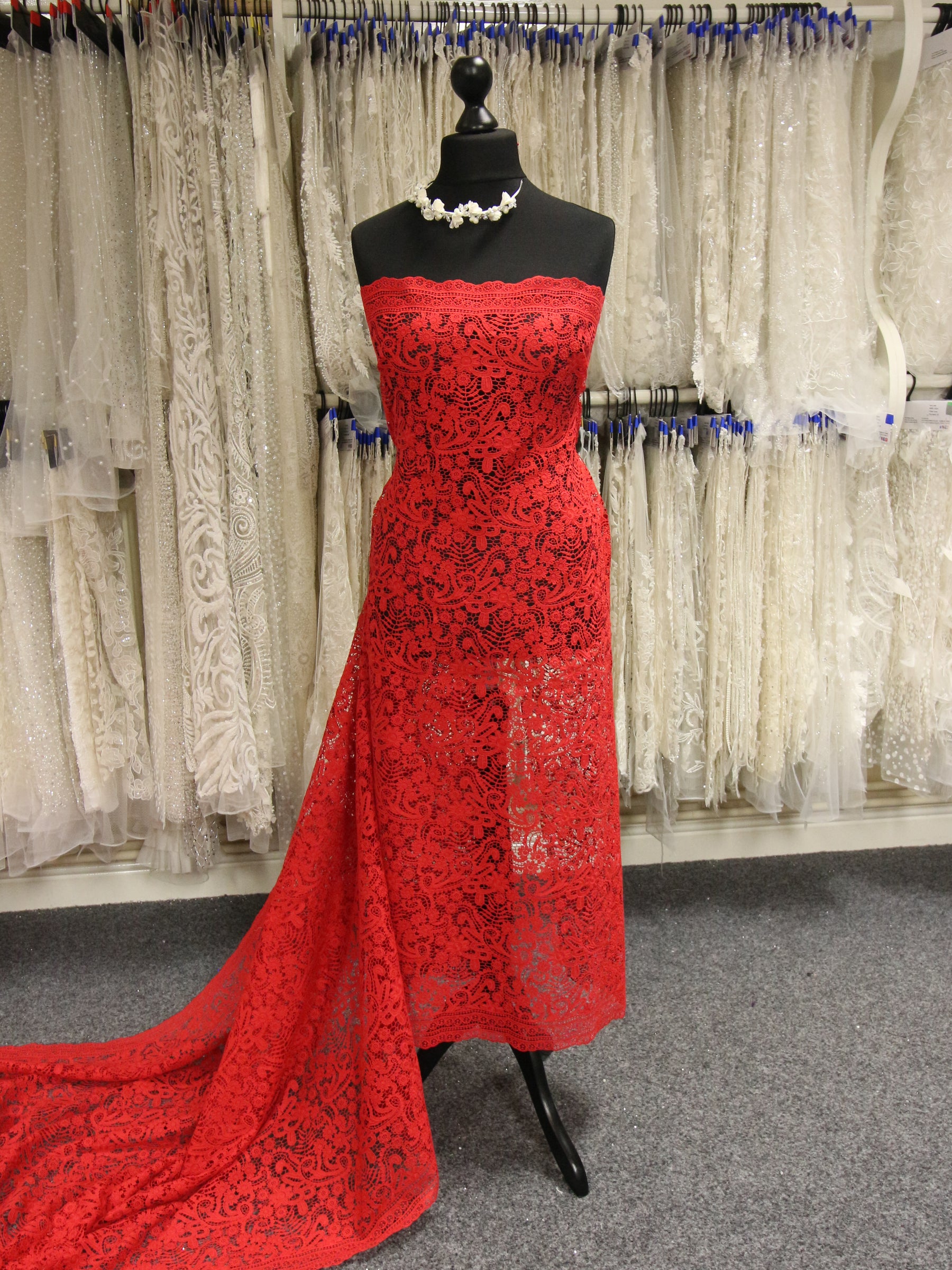 Dentelle Guipure Rouge - Finola