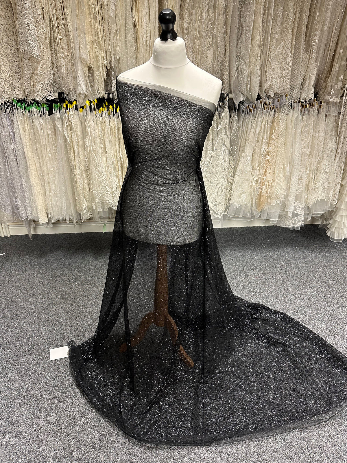 Tulle noir pailleté - Récupération