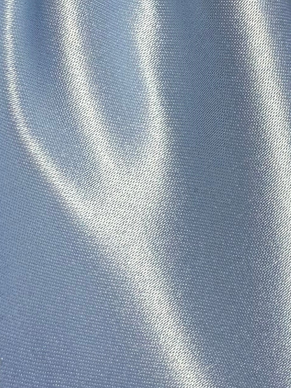 Satin de polyester bleu ciel - Canada