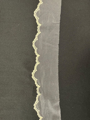 Ivoire avec bordure en dentelle brodée champagne foncé - T202