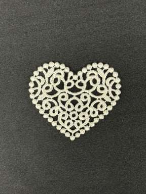 Applique cœur brodée ivoire - T950