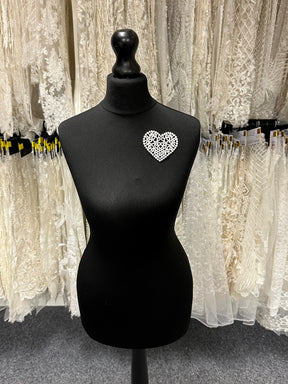 Applique cœur brodée ivoire - T950