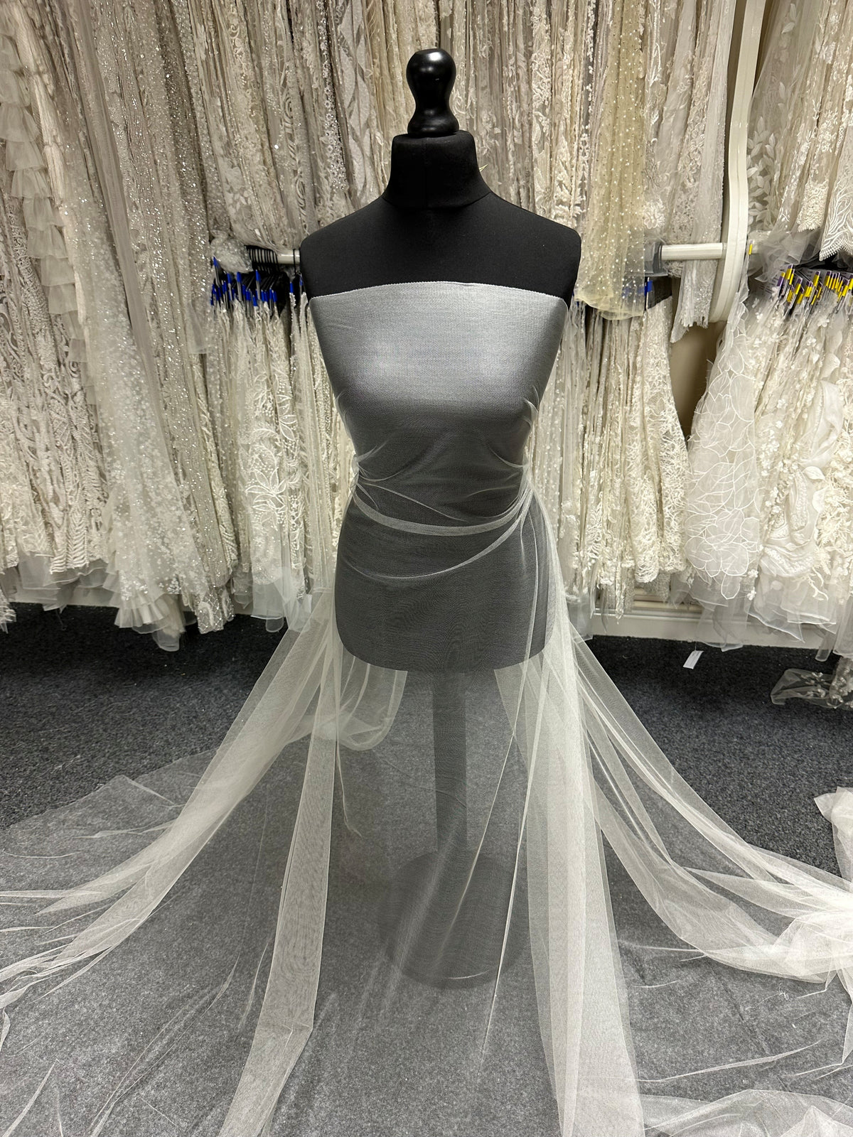 Tulle de soie ivoire - TU0068