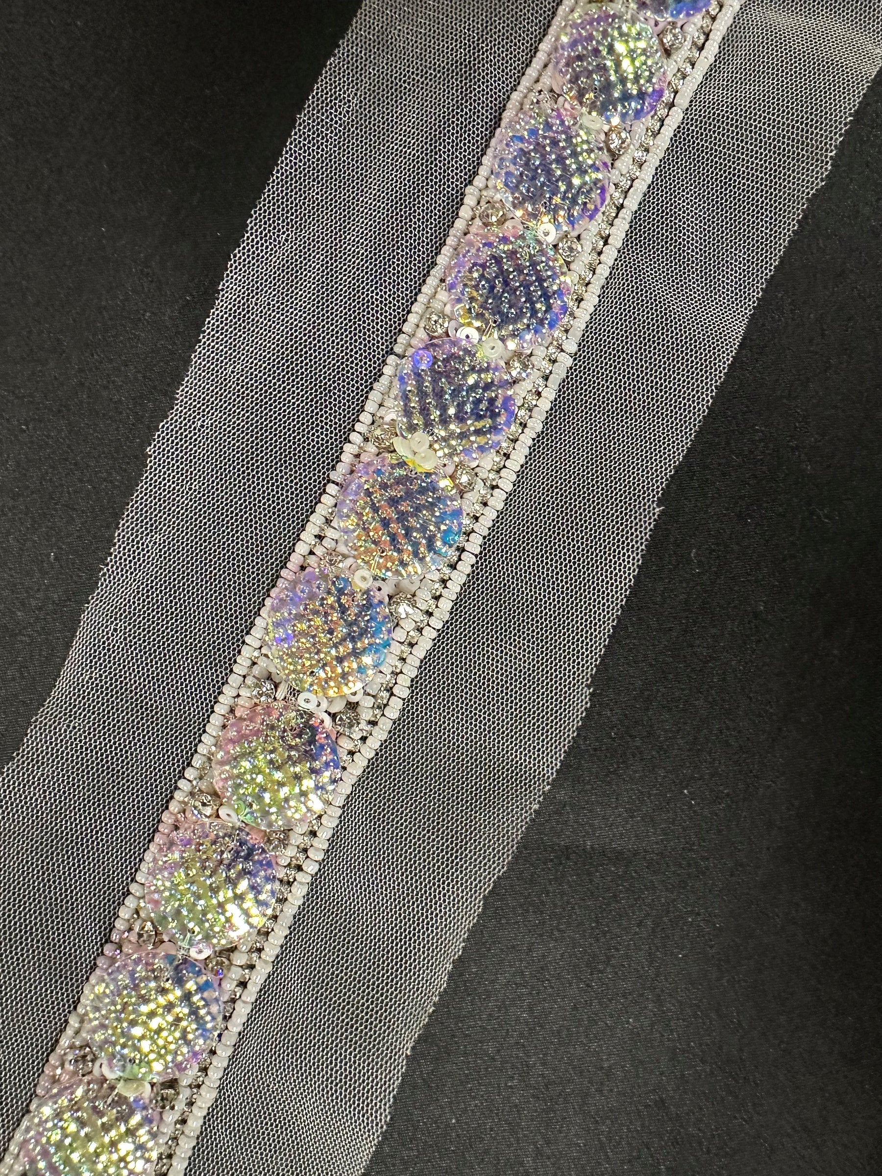 Garniture de robe irisée et nacrée - TR/413