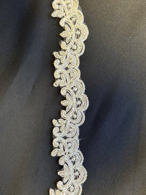 Hauts à bordure ivoire en cordon et perles