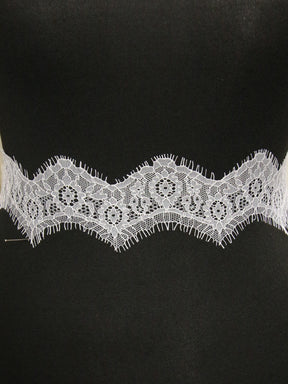 Bordure en dentelle blanche chantilly - Tamsin