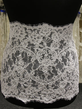 Bordure de dentelle blanche cordée - Eloise