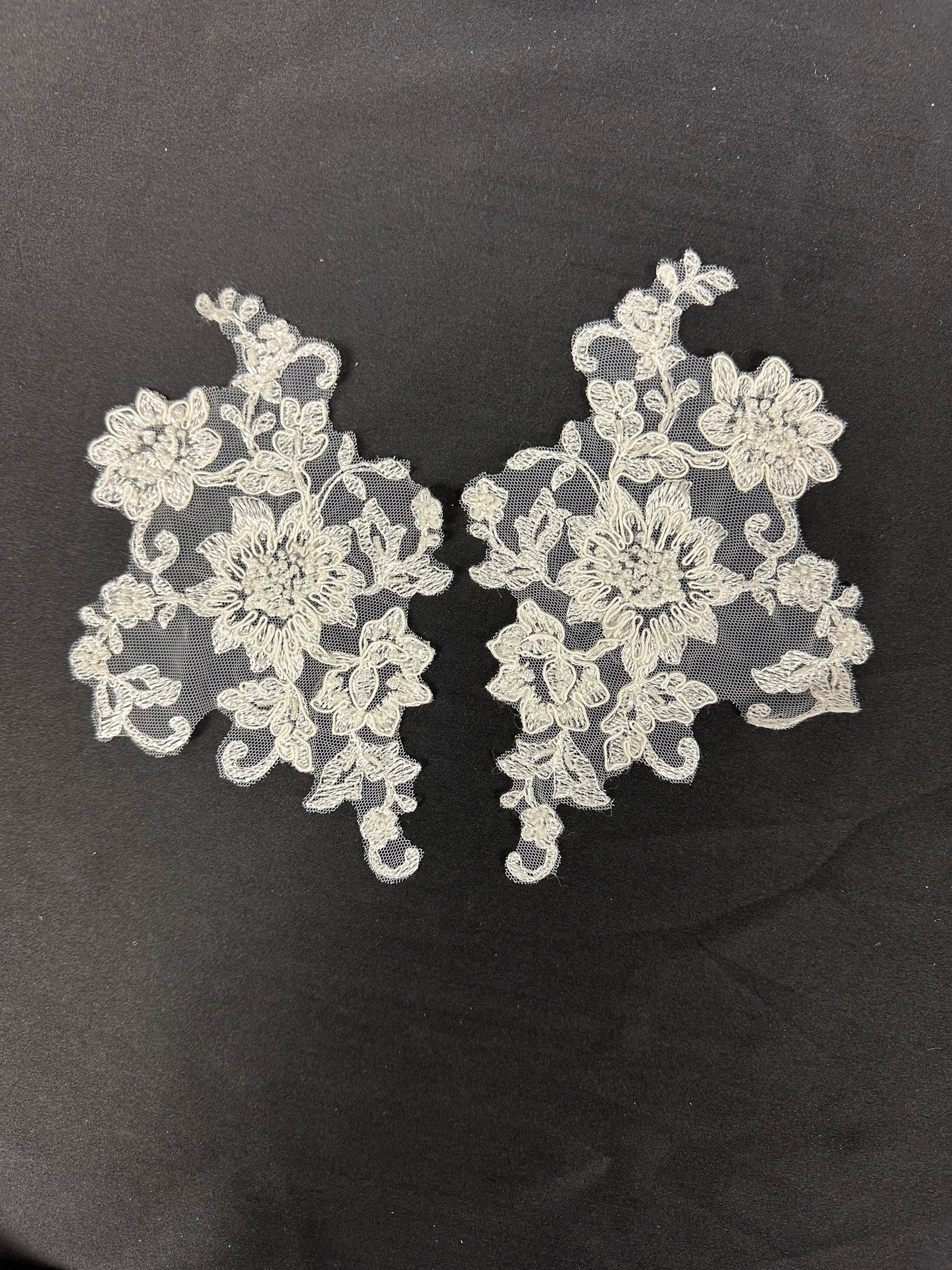 Appliques en dentelle ivoire perlée et cordée - Ziggurat (appliques CF Zara)