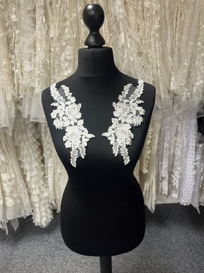 Appliques en dentelle brodée ivoire - Pimpa