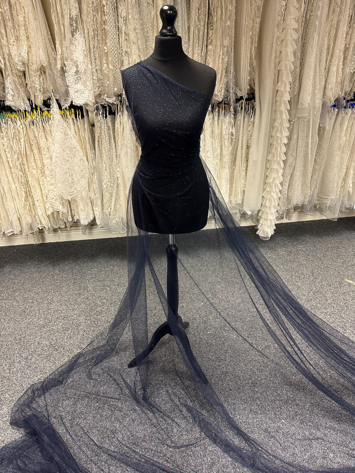 Tulle pailleté bleu marine - Trompette