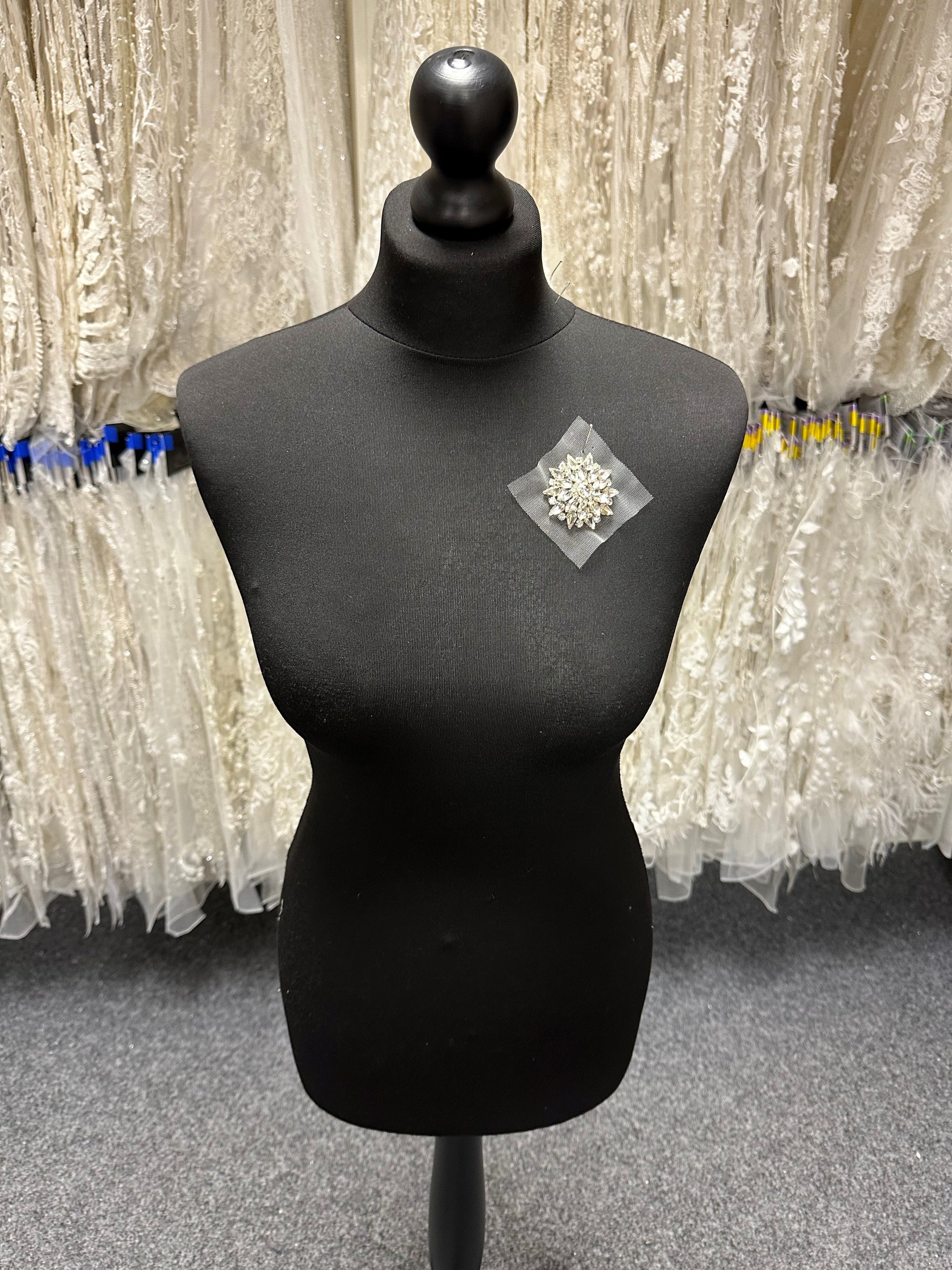 Broderie de cristal - AP 823 (CF)