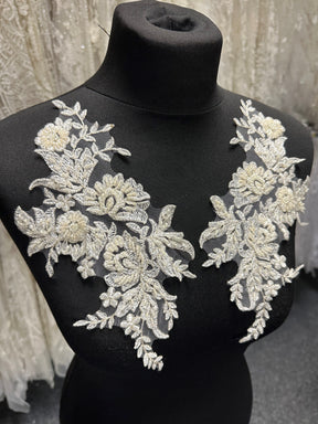 Appliques en dentelle ivoire perlée – Nicole