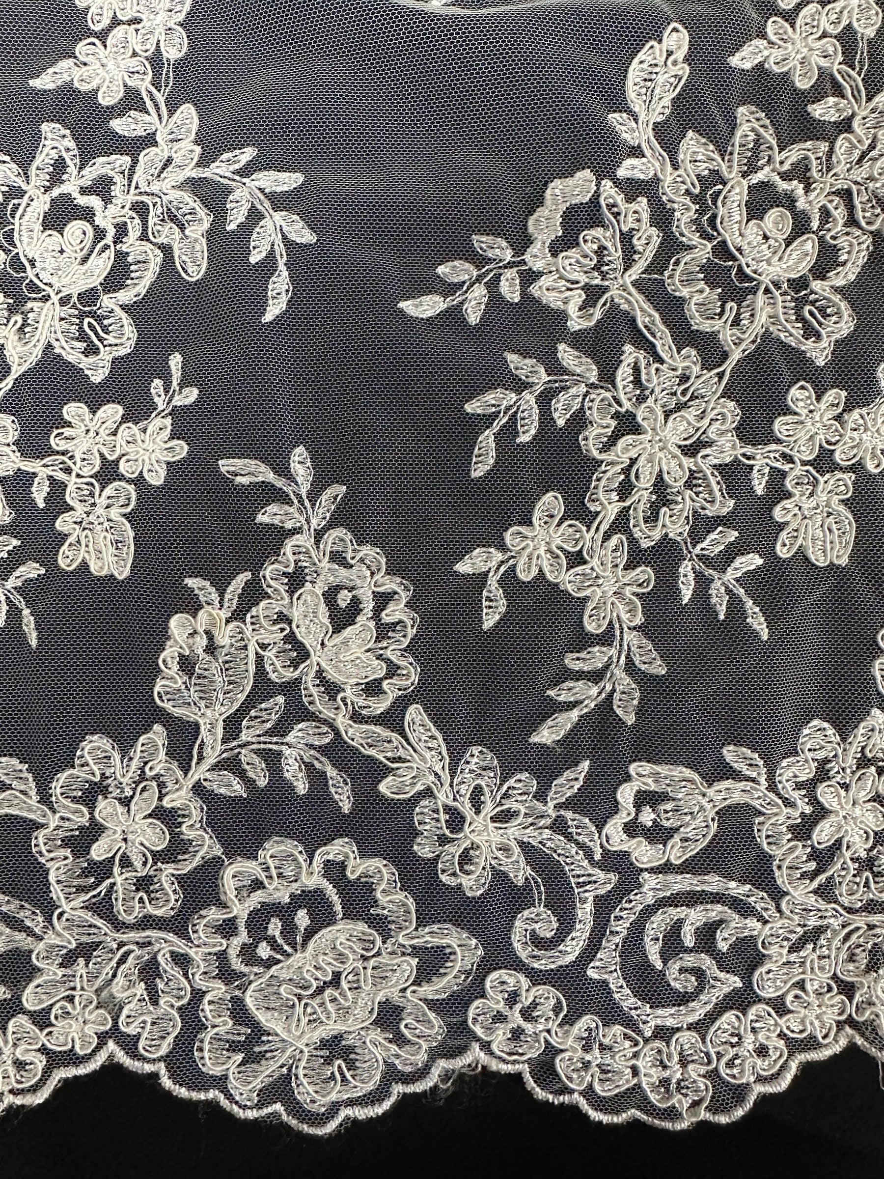 Dentelle cordée ivoire sans perles - Nightfall