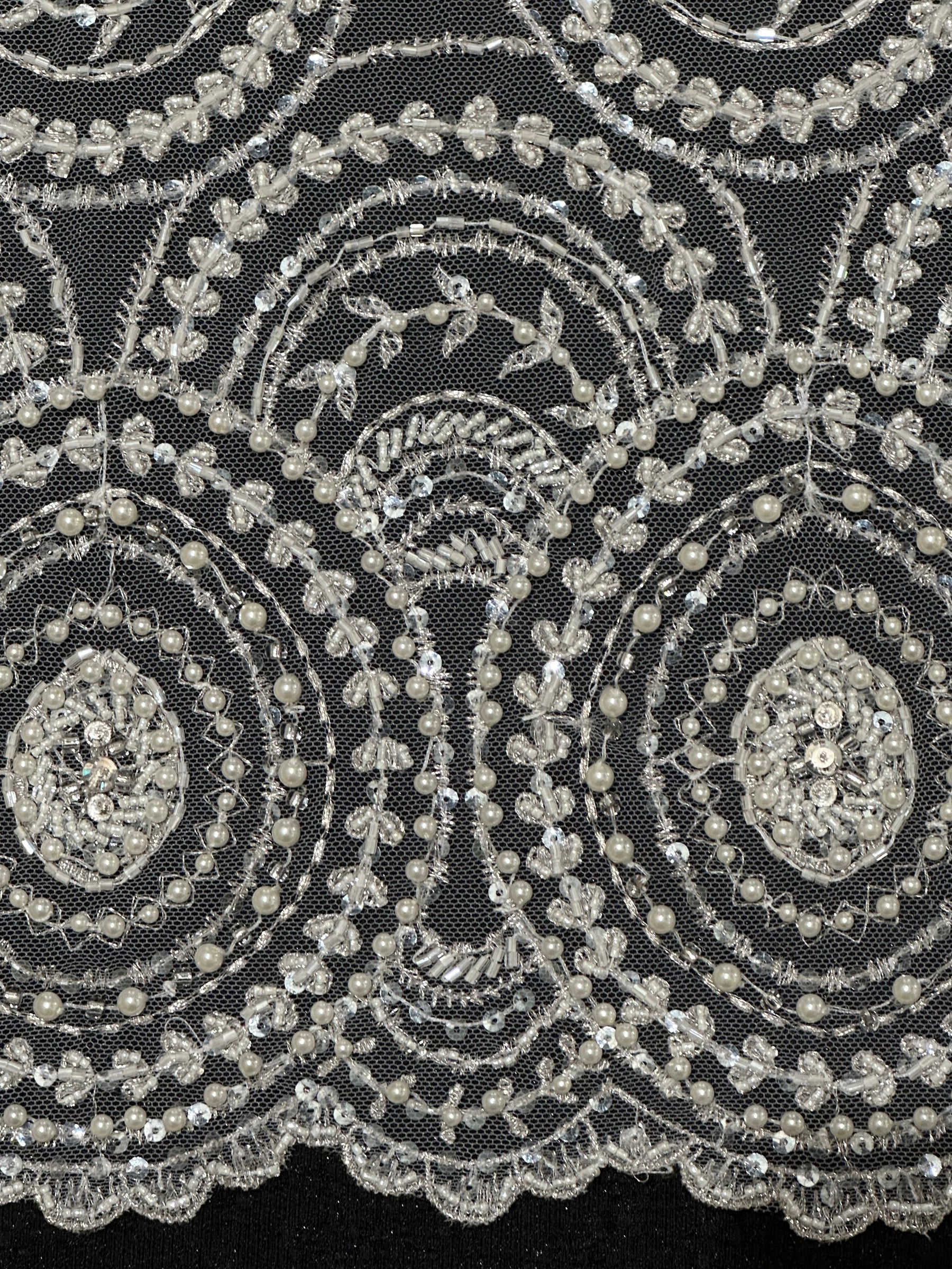 Dentelle de perles ivoire - Charlotte (CF)