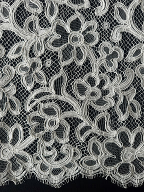 Dentelle de Chantilly ivoire à cordon - Jagger