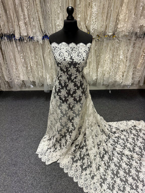 Dentelle Chantilly ivoire à cordon – Sudaba
