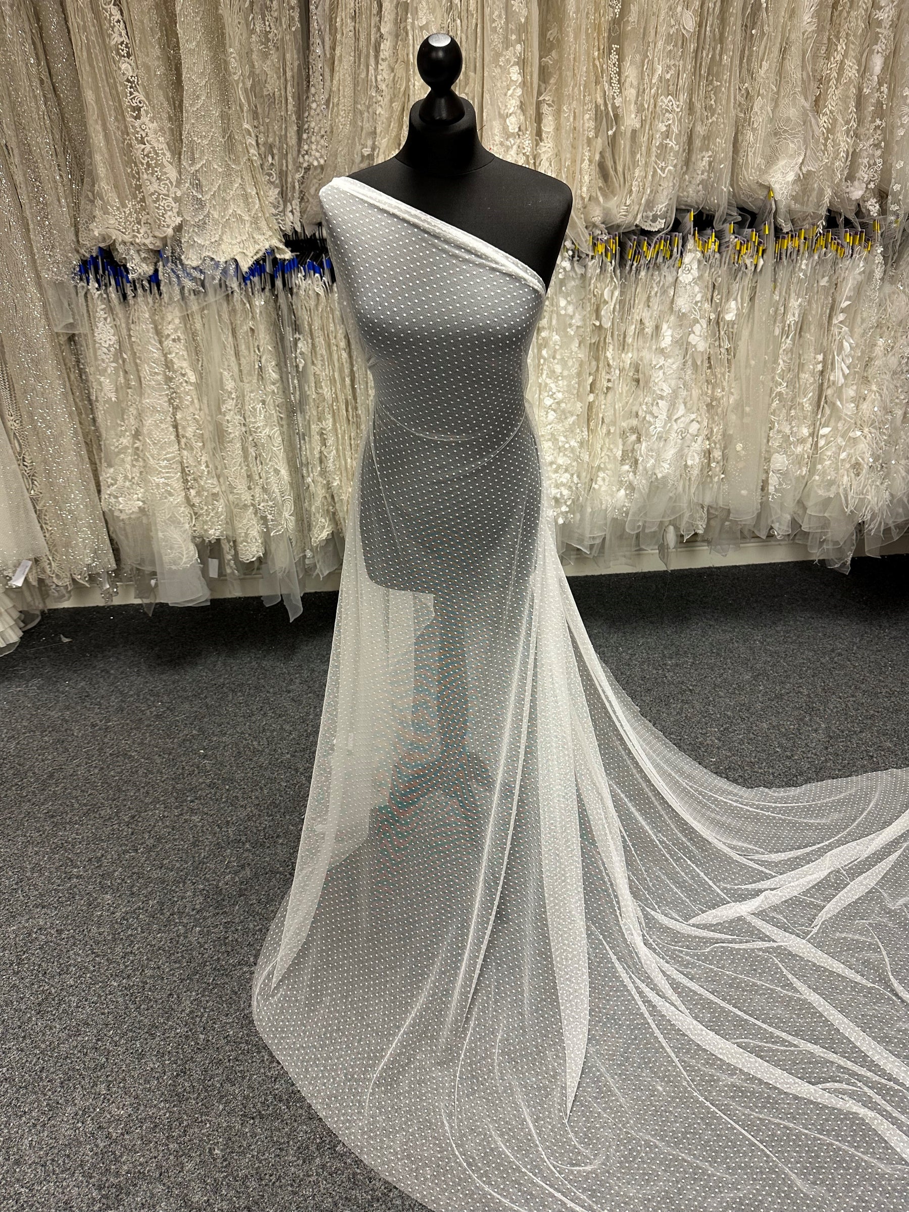 Tulle extensible ivoire à pois - Imola (CF)