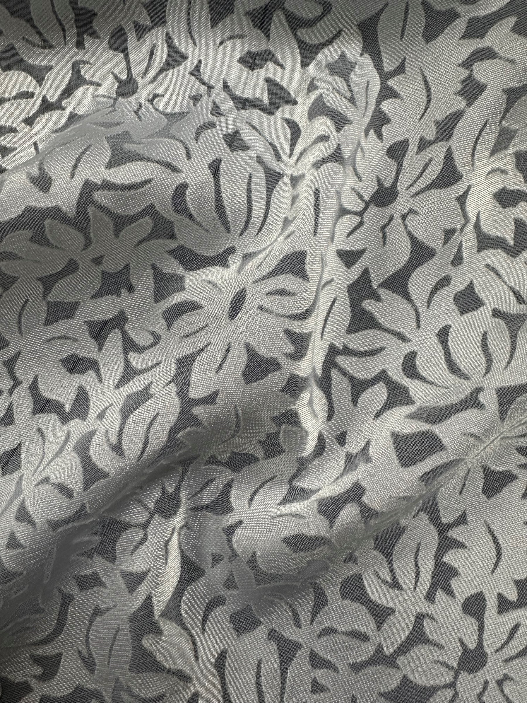 Dévoré de mariée blanche - Amuse