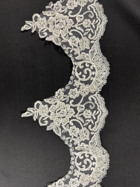 Bordure en dentelle à paillettes ivoire - TR 132 (CF)