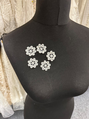 Fleur Brodé Ivoire - MM0007 (Sachet de 144)