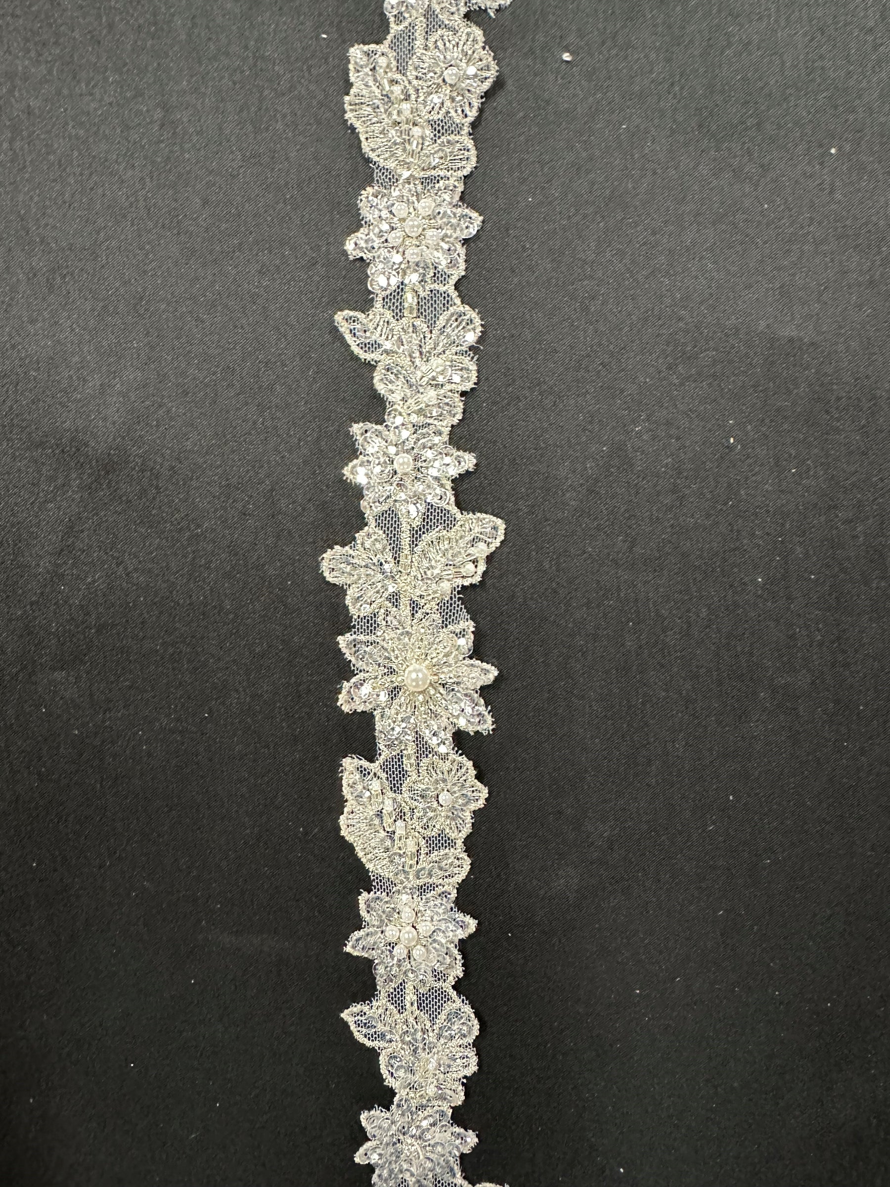 Bordure de robe perlée - Tweeny