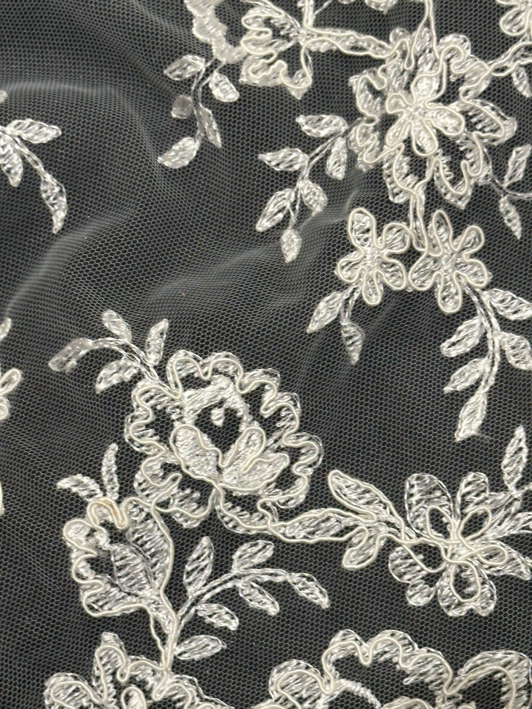 Dentelle cordée ivoire sans perles - Naomi (CF)