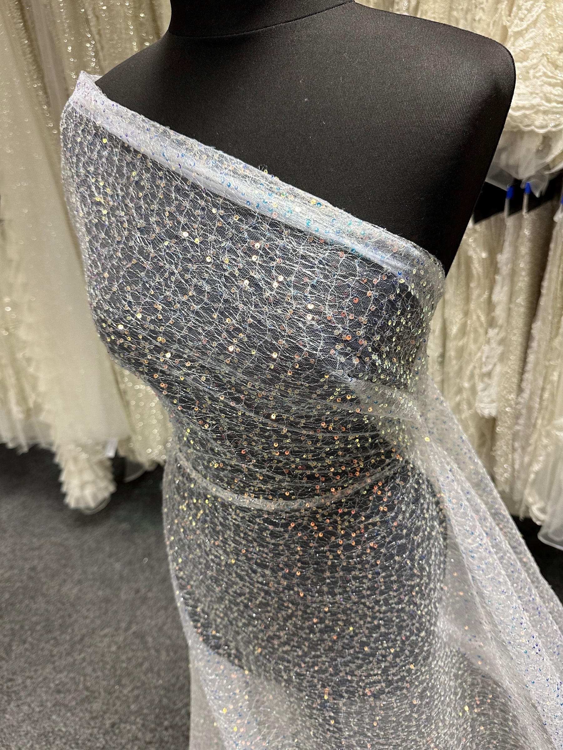 Tulle orné de sequins irisés - Estepona (CF)