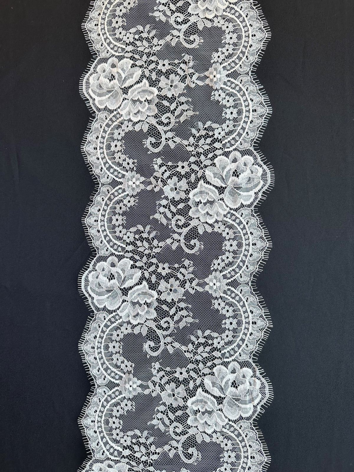 Bordure en dentelle de mariée ivoire - Glade
